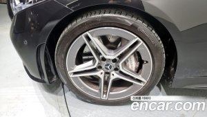 Mercedes-Benz CLS-Class CLS300d AMG Line 2020 года из Южной Кореи