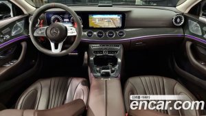 Mercedes-Benz CLS-Class CLS300d AMG Line 2020 года из Южной Кореи