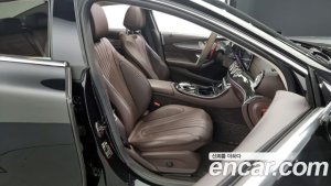 Mercedes-Benz CLS-Class CLS300d AMG Line 2020 года из Южной Кореи