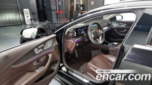 Mercedes-Benz CLS-Class CLS300d AMG Line 2020 года из Южной Кореи