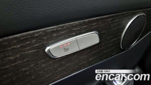Mercedes-Benz GLC-Class GLC300 4MATIC Coupe 2020 года из Южной Кореи