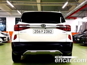 Kia Seltos Бензин 1.6 Turbo 2WD 2022 года из Южной Кореи