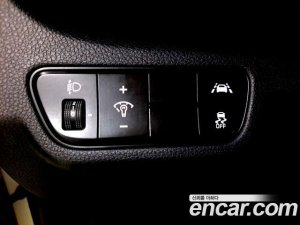 Kia Seltos Бензин 1.6 Turbo 2WD 2022 года из Южной Кореи