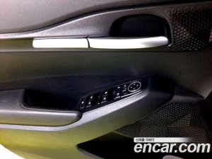 Kia Seltos Бензин 1.6 Turbo 2WD 2022 года из Южной Кореи