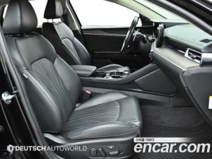 Kia K5 Signature 2021 года из Южной Кореи