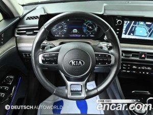 Kia K5 Signature 2021 года из Южной Кореи