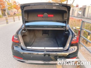 BMW 7-Series 740i Design Pure Excellence 2021 года из Южной Кореи