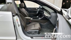 Audi A7 55 TFSI 4WD Premium 2021 года из Южной Кореи