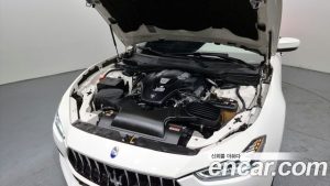 Maserati Ghibli 3.0 GranLusso 2020 года из Южной Кореи