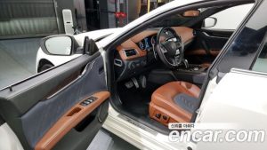 Maserati Ghibli 3.0 GranLusso 2020 года из Южной Кореи