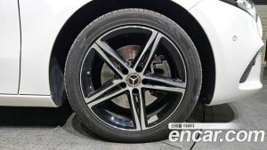 Mercedes-Benz A-Class A250 4MATIC SEDAN 2020 года из Южной Кореи