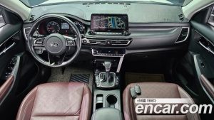 Kia Seltos Бензин 1.6 Turbo 2WD 2020 года из Южной Кореи
