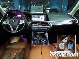 BMW X7 xDrive 40i Design Pure Excellence 6인승 2021 года из Южной Кореи