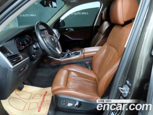 BMW X7 xDrive 40i Design Pure Excellence 6인승 2021 года из Южной Кореи