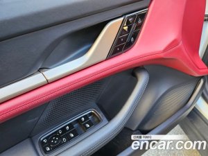 Porsche Taycan 4S 2021 года из Южной Кореи