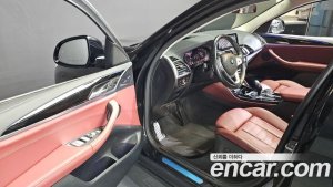 BMW X4 xDrive20i xLine 2020 года из Южной Кореи