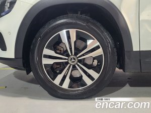 Mercedes-Benz GLB-Class GLB220 2021 года из Южной Кореи