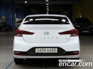 Hyundai AVANTE 1.6 2020 года из Южной Кореи