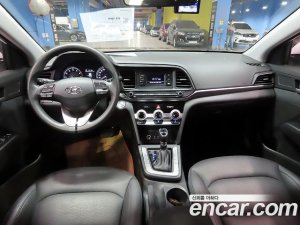 Hyundai AVANTE 1.6 2020 года из Южной Кореи