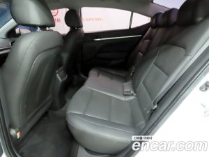 Hyundai AVANTE 1.6 2020 года из Южной Кореи