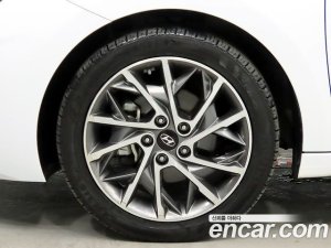 Hyundai AVANTE 1.6 2020 года из Южной Кореи