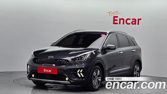 Kia Niro 1.6 HEV 2020 года из Кореи