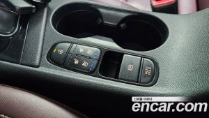 Kia Niro 1.6 HEV 2020 года из Южной Кореи