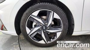 Hyundai AVANTE Inspiration 2021 года из Южной Кореи
