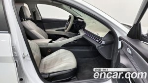 Hyundai AVANTE Inspiration 2021 года из Южной Кореи