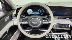 Hyundai AVANTE Inspiration 2021 года из Южной Кореи