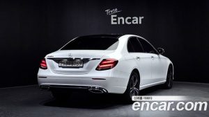 Mercedes-Benz E-Class E220d Avantgarde 2020 года из Южной Кореи