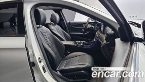 Mercedes-Benz E-Class E220d Avantgarde 2020 года из Южной Кореи