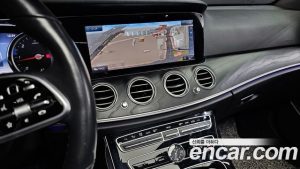 Mercedes-Benz E-Class E220d Avantgarde 2020 года из Южной Кореи