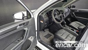 Volkswagen Tiguan 2.0 TDI Prestige 2020 года из Южной Кореи