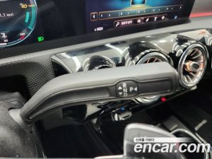 Mercedes-Benz CLA-Class CLA250 4MATIC 2021 года из Южной Кореи