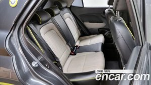 Hyundai Venue 1.6 Flux 2020 года из Южной Кореи