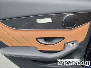 Mercedes-Benz GLC-Class GLC300e 4MATIC Coupe 2021 года из Южной Кореи