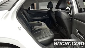 Hyundai AVANTE 1.6 2021 года из Южной Кореи