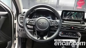 Kia Seltos Дизель 1.6 2WD 2020 года из Южной Кореи
