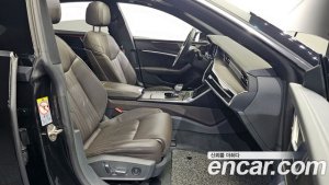 Audi A7 55 TFSI 4WD Premium 2020 года из Южной Кореи