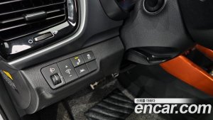 Kia Stonic 1.4 2020 года из Южной Кореи