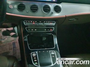 Mercedes-Benz E-Class E250 Avantgarde 2021 года из Южной Кореи