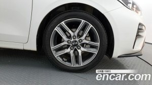 Kia K3 2020 года из Южной Кореи