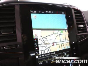 Renault-KoreaSamsung QM6 2.0 GDe RE Signature 2WD 2020 года из Южной Кореи