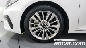 Kia K5 2.0 2020 года из Южной Кореи