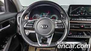 Kia Seltos Бензин 1.6 Turbo 2WD 2020 года из Южной Кореи