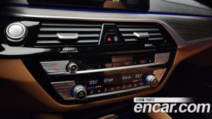 BMW 5-Series 530e M Sport 2020 года из Южной Кореи