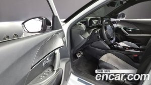 Peugeot 2008 EV GT Line 2020 года из Южной Кореи