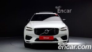 Volvo XC60 T8 R-line 2021 года из Южной Кореи