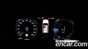 Volvo XC60 T8 R-line 2021 года из Южной Кореи